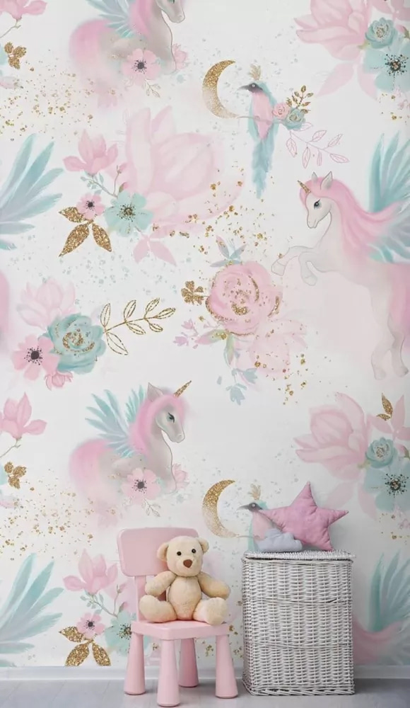 Toekans tussen pastelbloemen — interieur 1