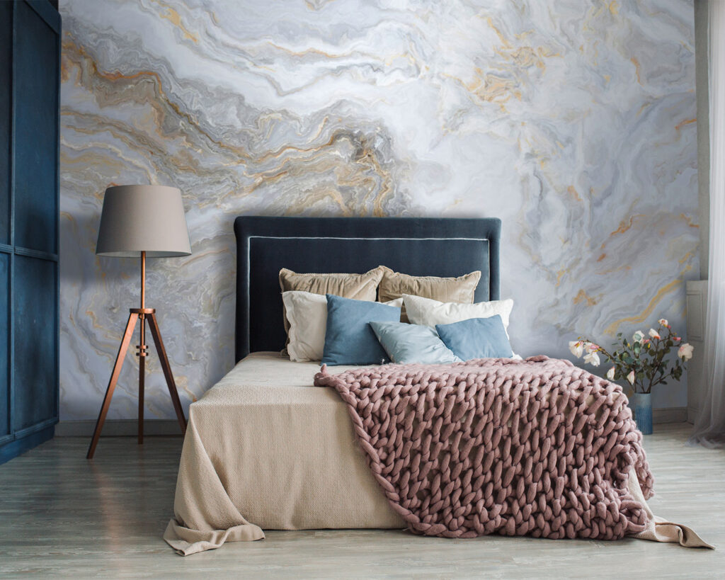 Lichtgrijze banden met goudaders — interieur 4