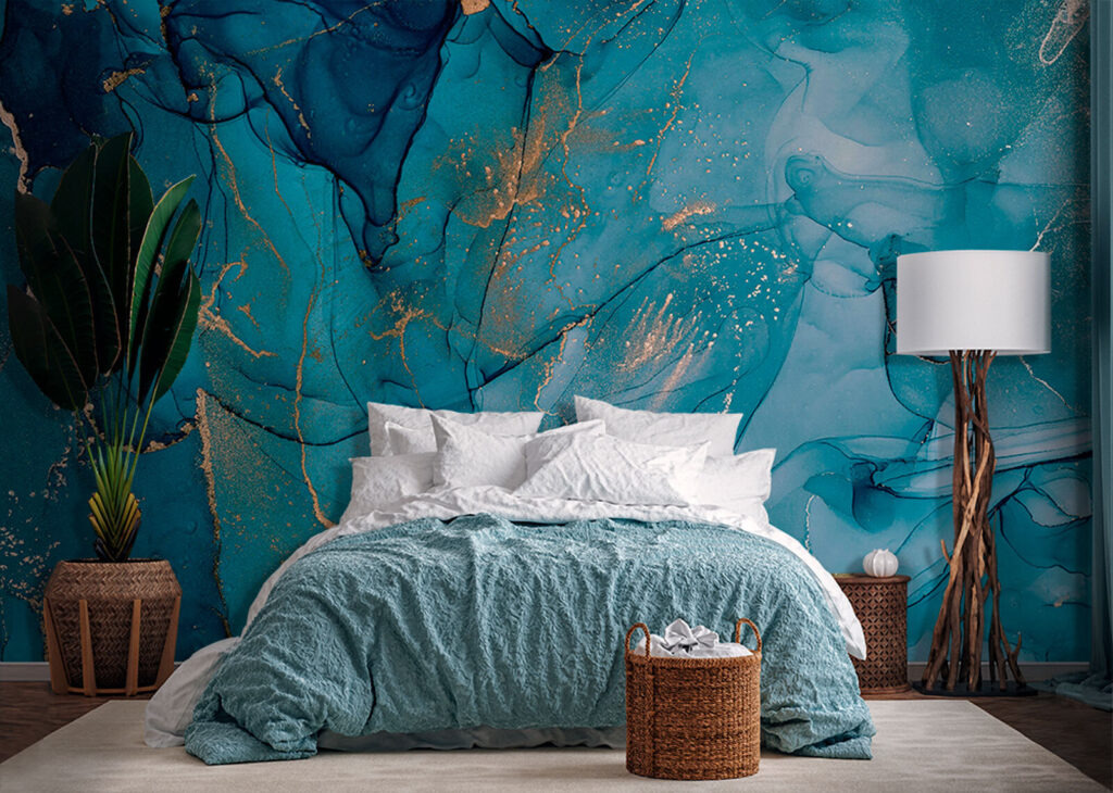 Wervelende blauwtinten met elegante accenten in een interieur