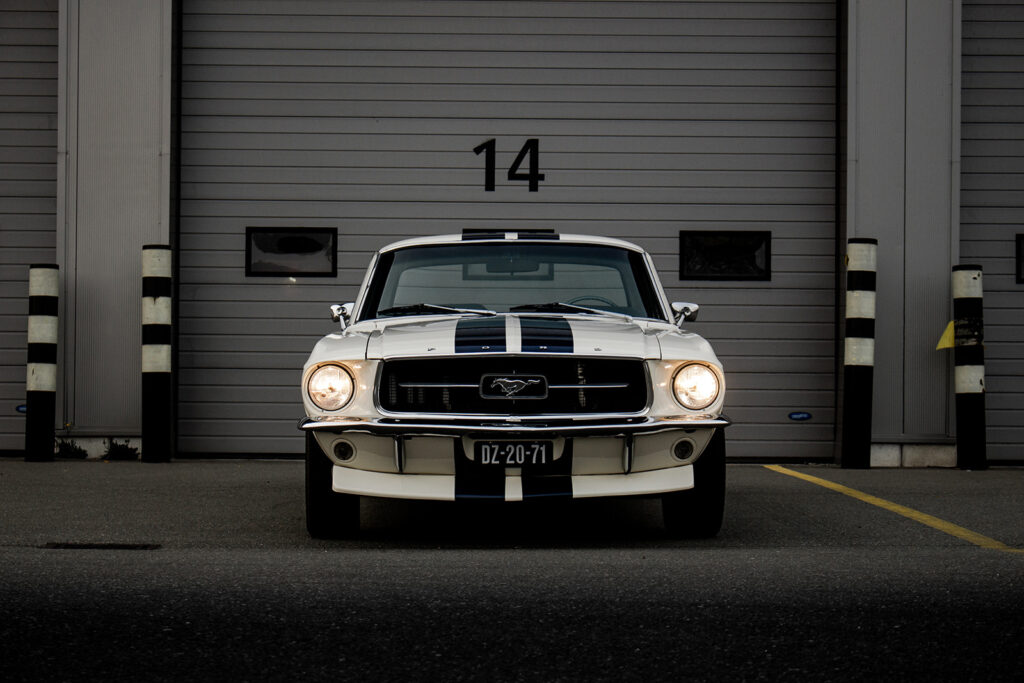Oldtimer voor garagedeur veertien — volledig ontwerp