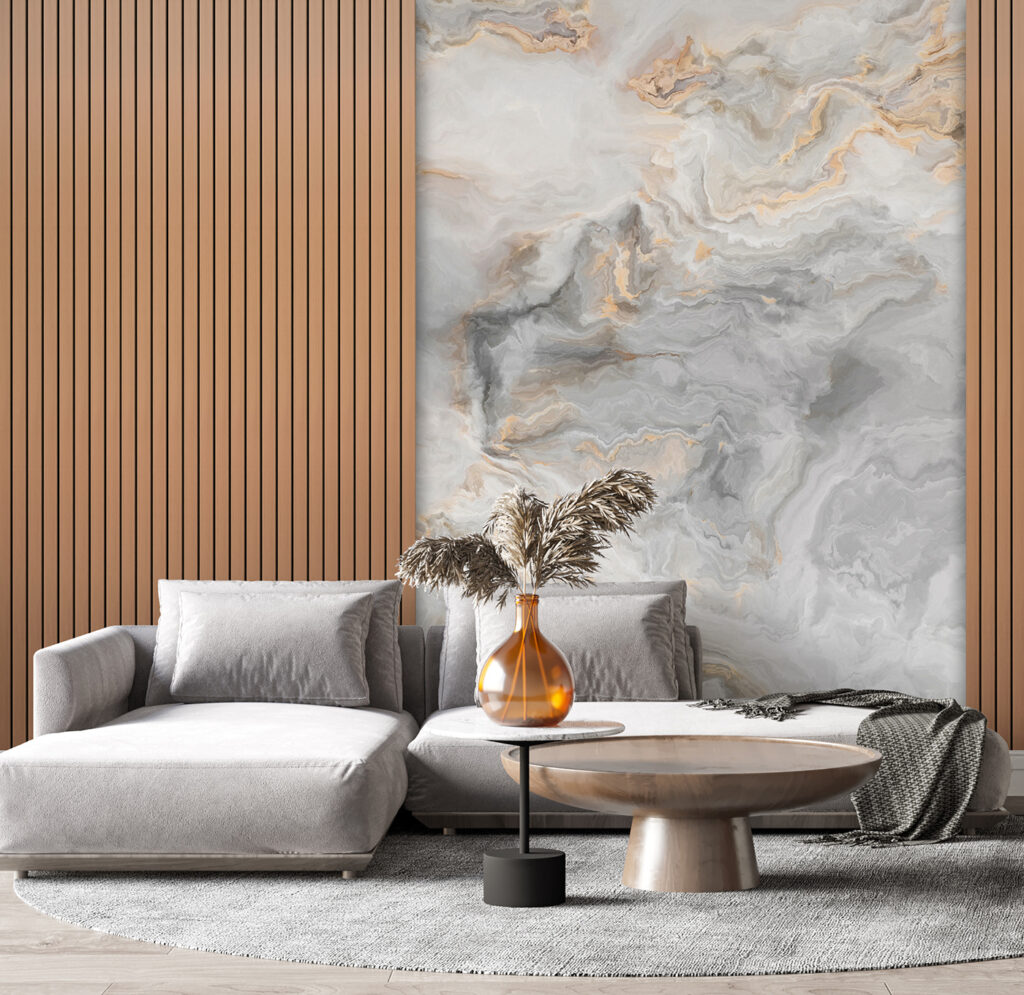 Een marmeren en houten lambrisering in een interieur