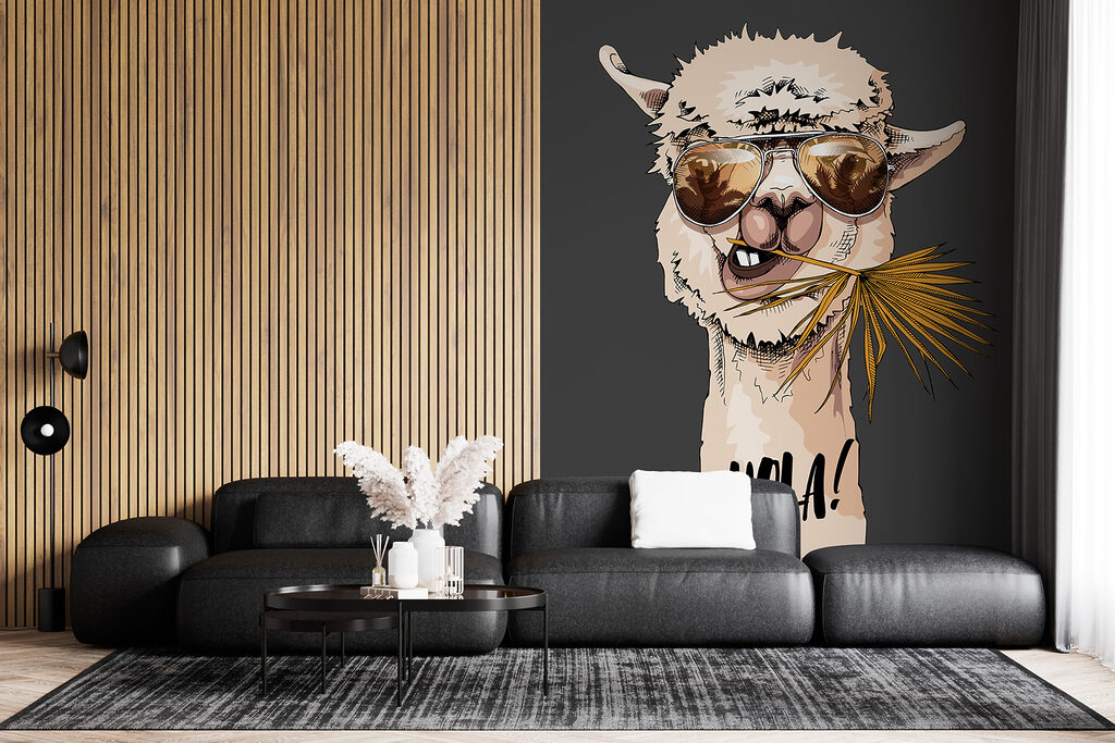 Een lama die een zonnebril draagt en een blad eet — interieur 4