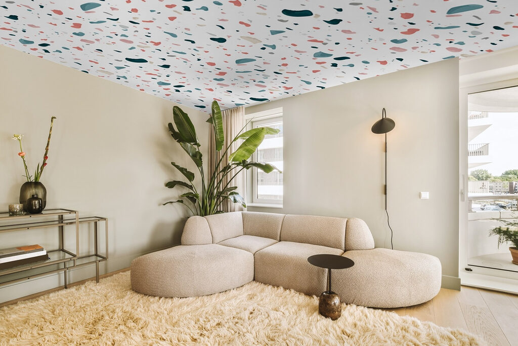 Kleine kleurfragmenten op wit — interieur 3