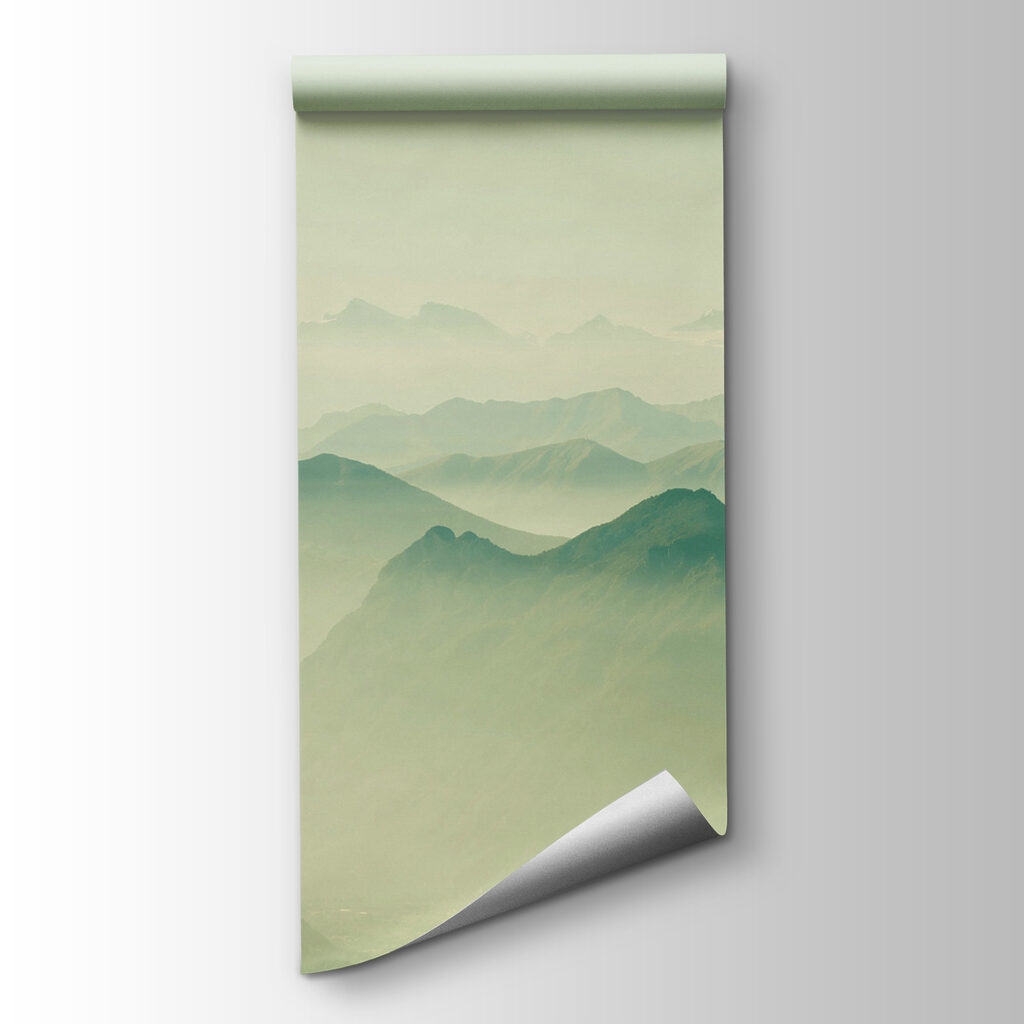 Een bergketen met mist — productweergave