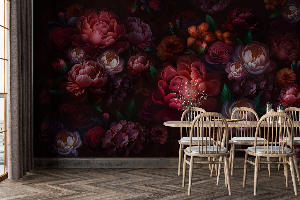 Donkerrode bloemen als nachtpatroon — interieur 6