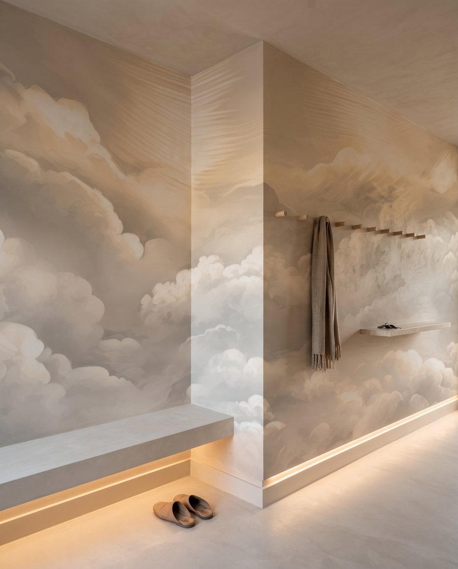 Wolken rondom zacht zonlicht in een interieur