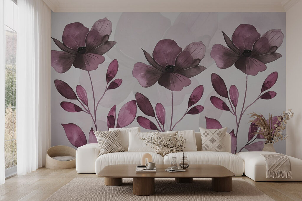 Paarse bloemen en bladeren in een interieur