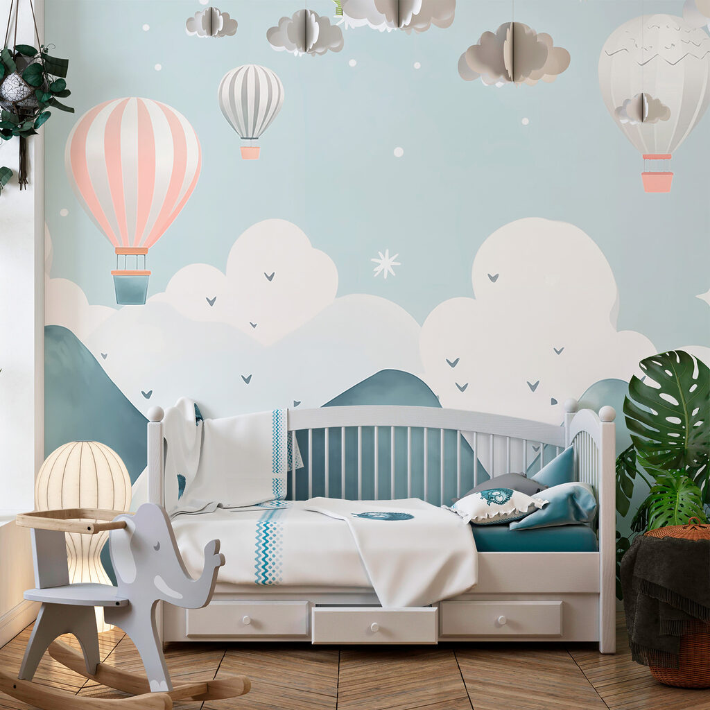 Luchtballonnen boven blauwgroene toppen — interieur 2