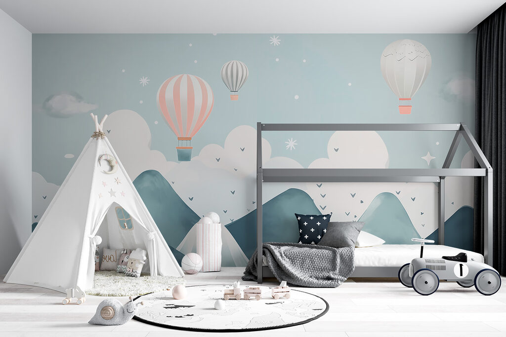 Luchtballonnen boven blauwgroene toppen — interieur 3