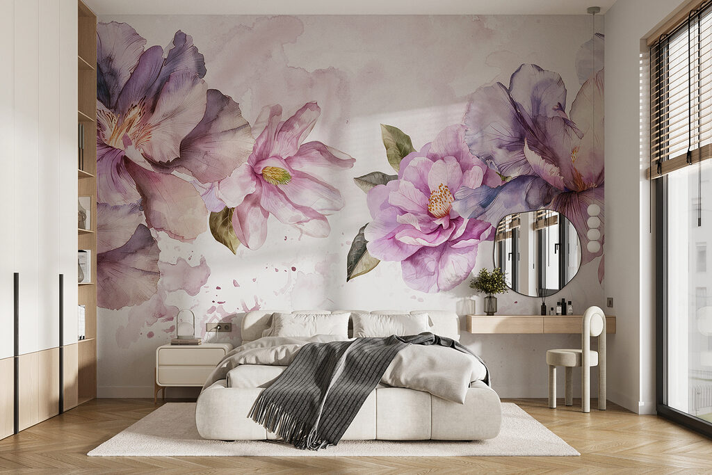 Groep paarse bloemen in een interieur