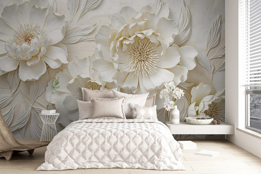 Witte bloemen met bladeren in een interieur