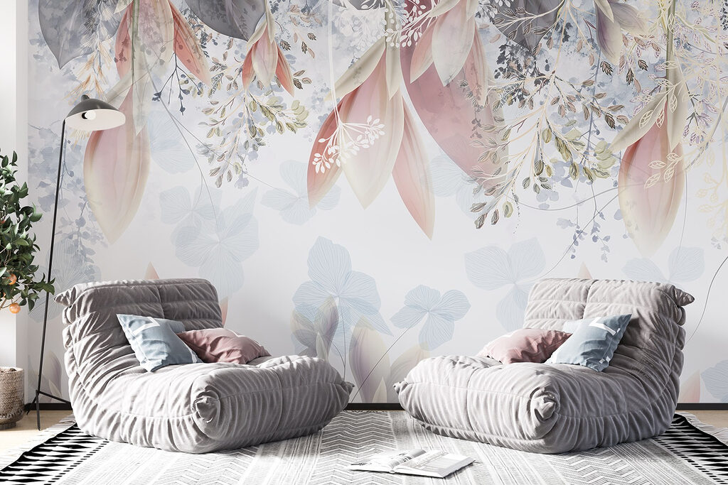 Bladeren hangen boven pastelbloemen — interieur 4