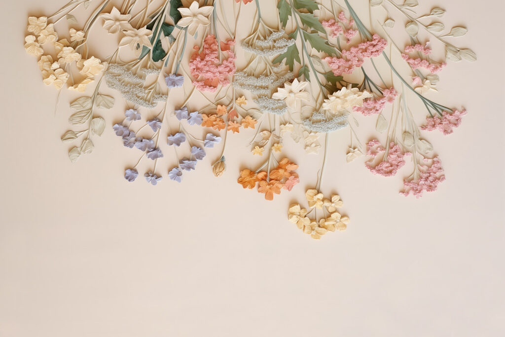 Kleurige hangbloemen boven roze — volledig ontwerp
